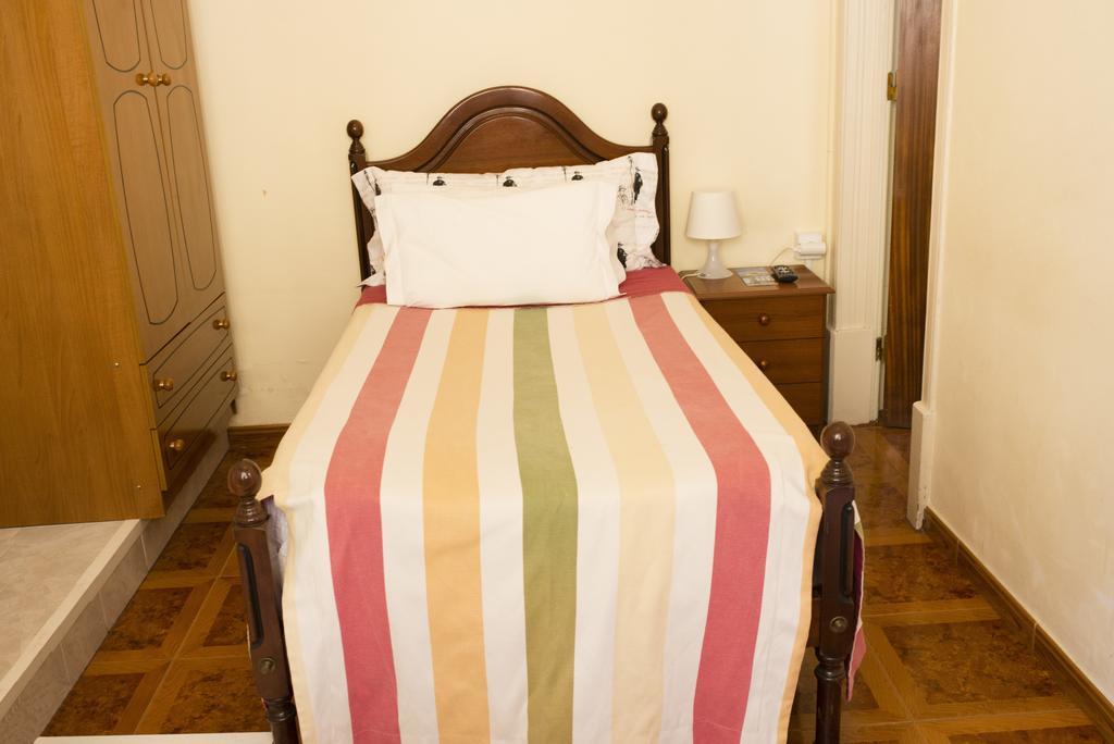 Residencial Valentina Ξενοδοχείο Lisboa Δωμάτιο φωτογραφία